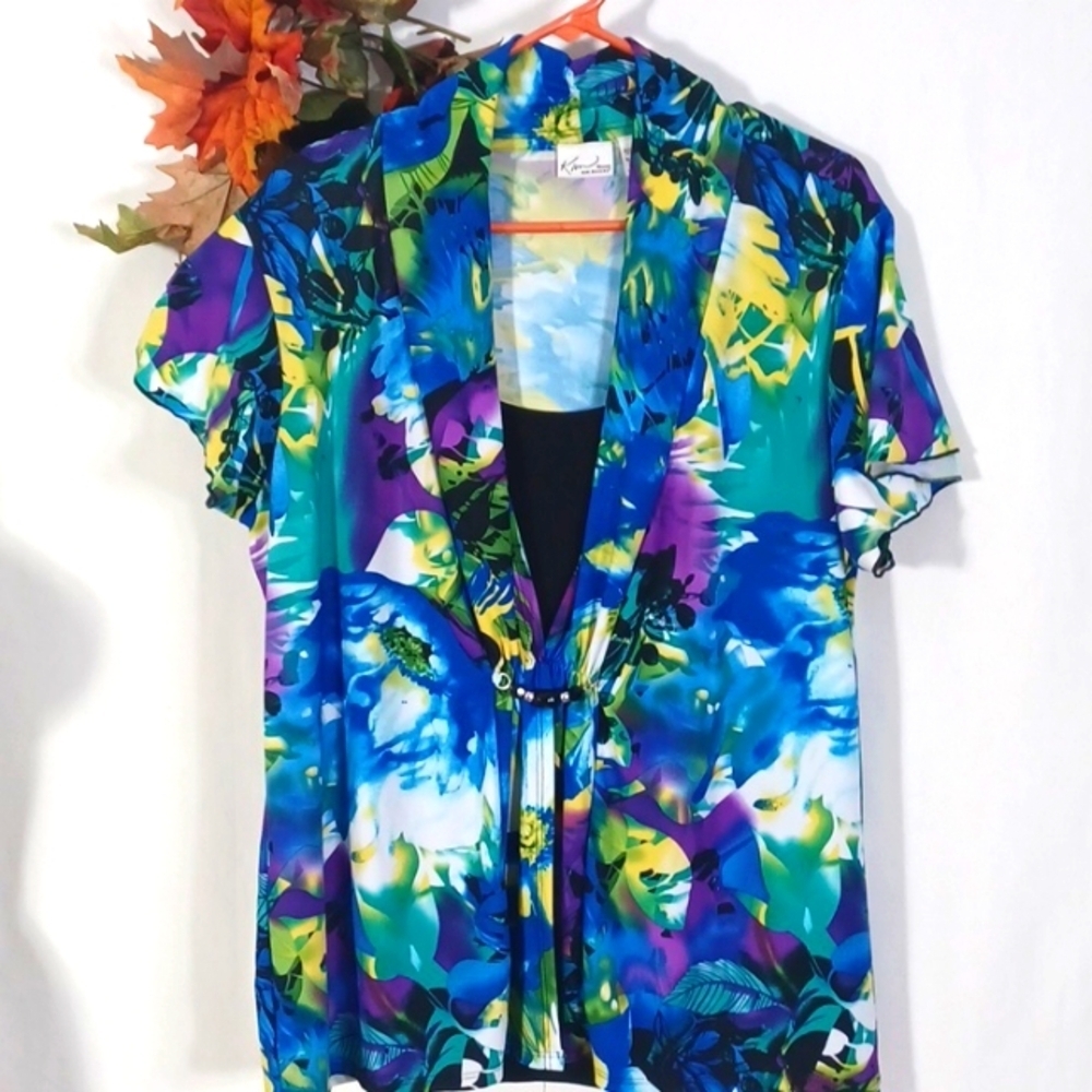 KIM ROGERS WOMENS TOP SIZE 2X IN A BEAUTIFUL TROPIC DESIGN